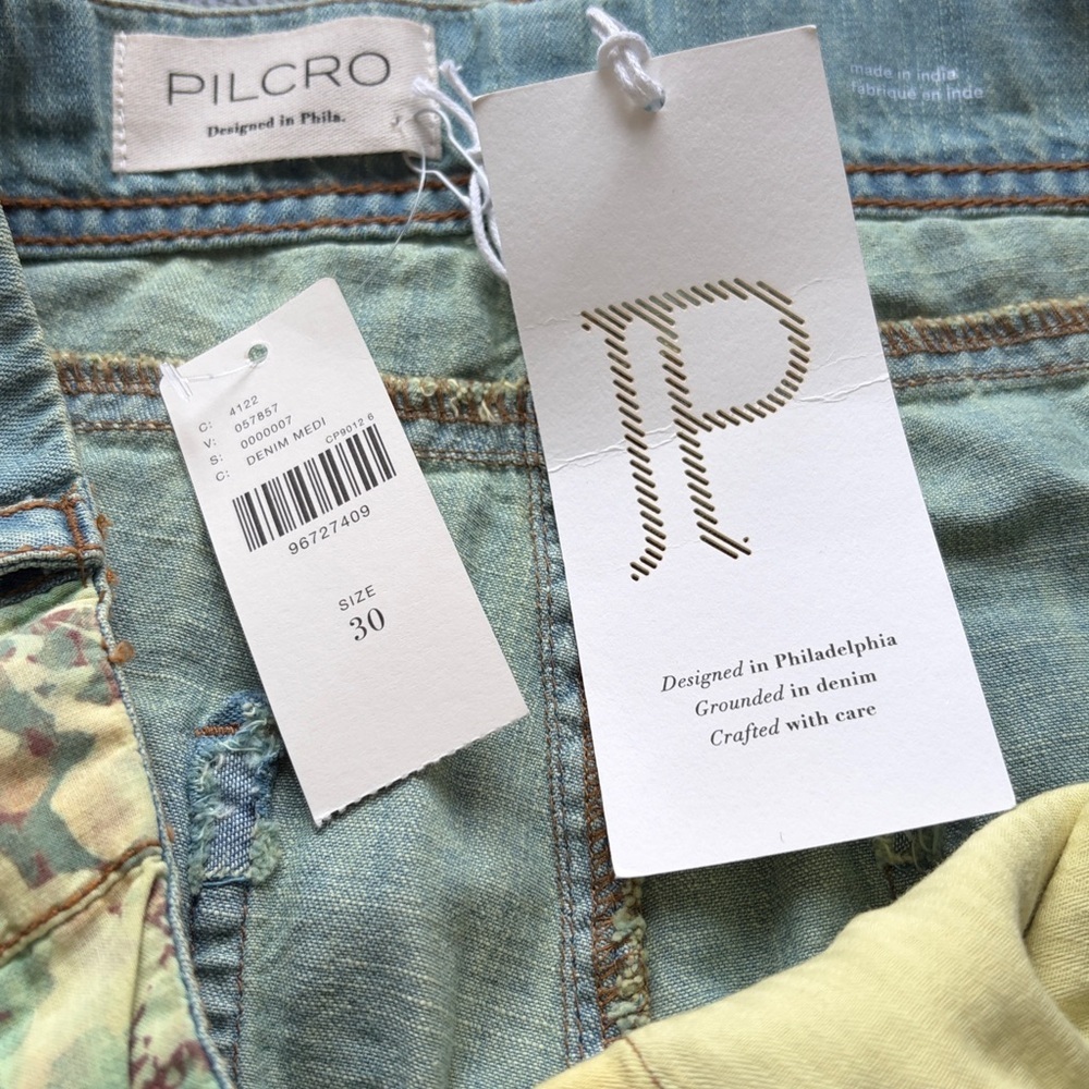 Anthropologie Pilcro The Adi Mid Rise Relaxed Flare Jeans Patchwork Sz 30 NEW - Picture 9 of 14